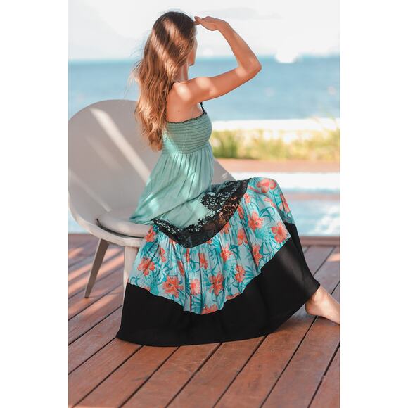 Resort Maxi Dress by T. Zovich Mixed Media Green Floral V-Neck Spaguetti Smocked - Picture 3 of 16